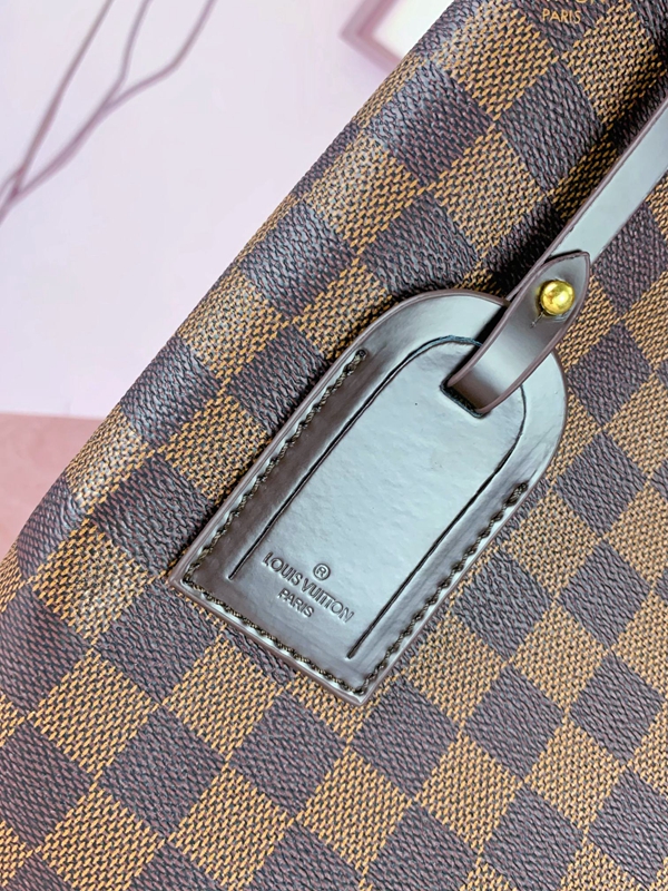 ルイヴィトンバッグ素材ディテール